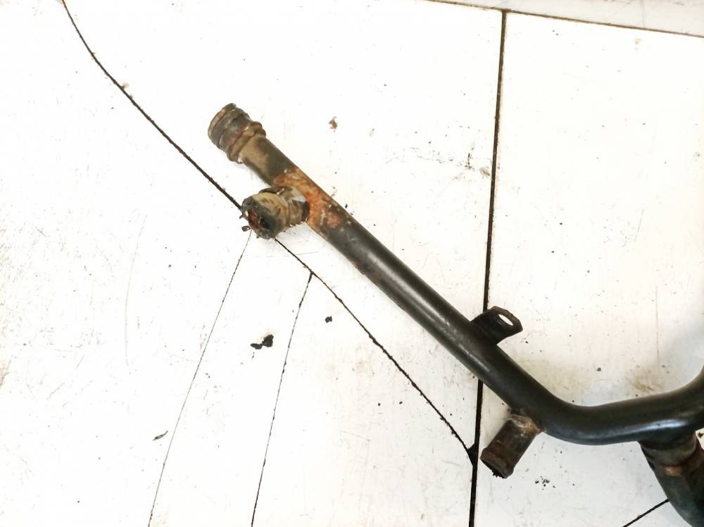 Skoda Octavia 2005 Tuyau de liquide de refroidissement solide - Thumbnail 3