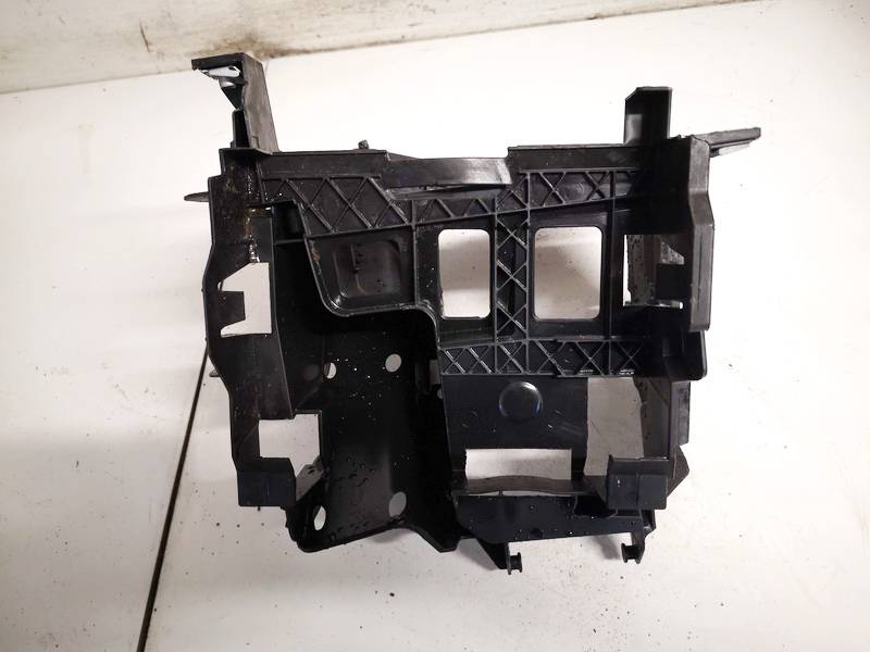 1K1937503A Volkswagen Passat 2011 Other holders