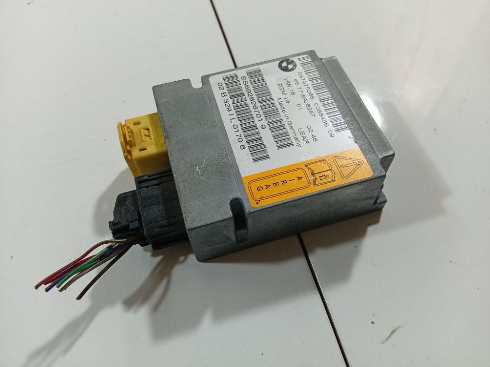 65776928267 BMW 7-Series 2002 Airbag crash sensors module