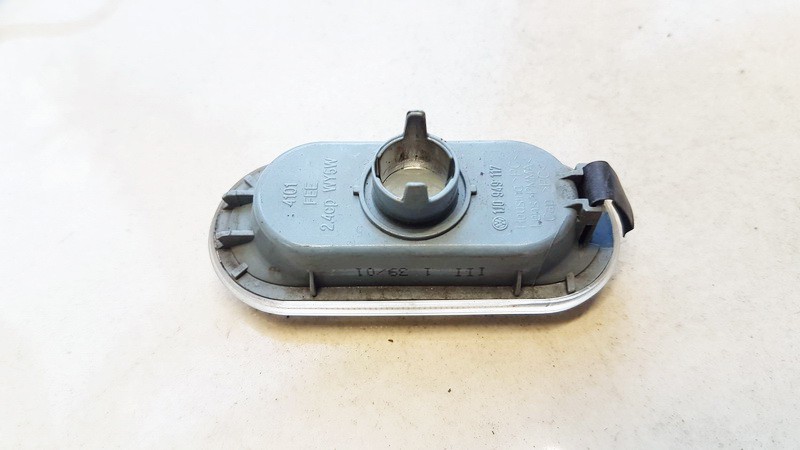 1J0949117 Volkswagen Golf 2001 Clear Side Repeaters - FRONT LEFT - Thumbnail 2