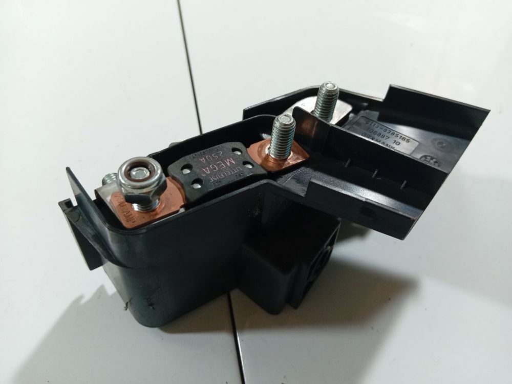 61138385165 BMW 7-Series 2002 Other holders - Thumbnail 3