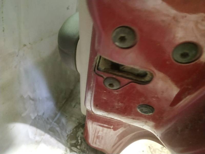 USEDD Chrysler PT Cruiser 2002 Door Lock Mechanism - REAR RIGHT