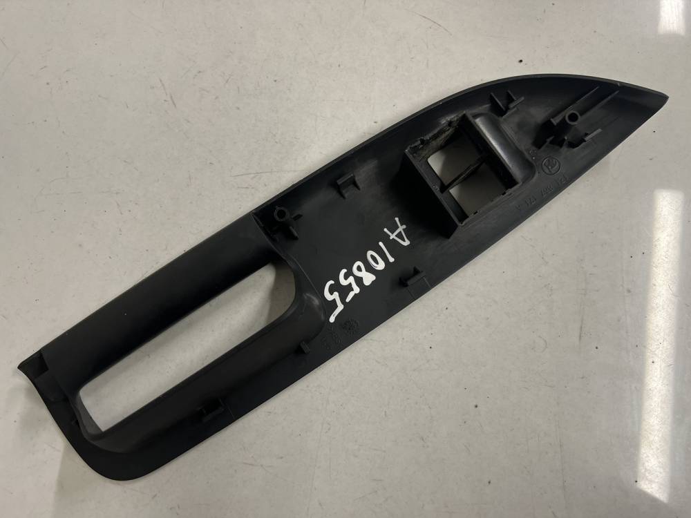 1Z1867171A Skoda Octavia 2006 Window Switch Control Bezel (Trim) - Thumbnail 3