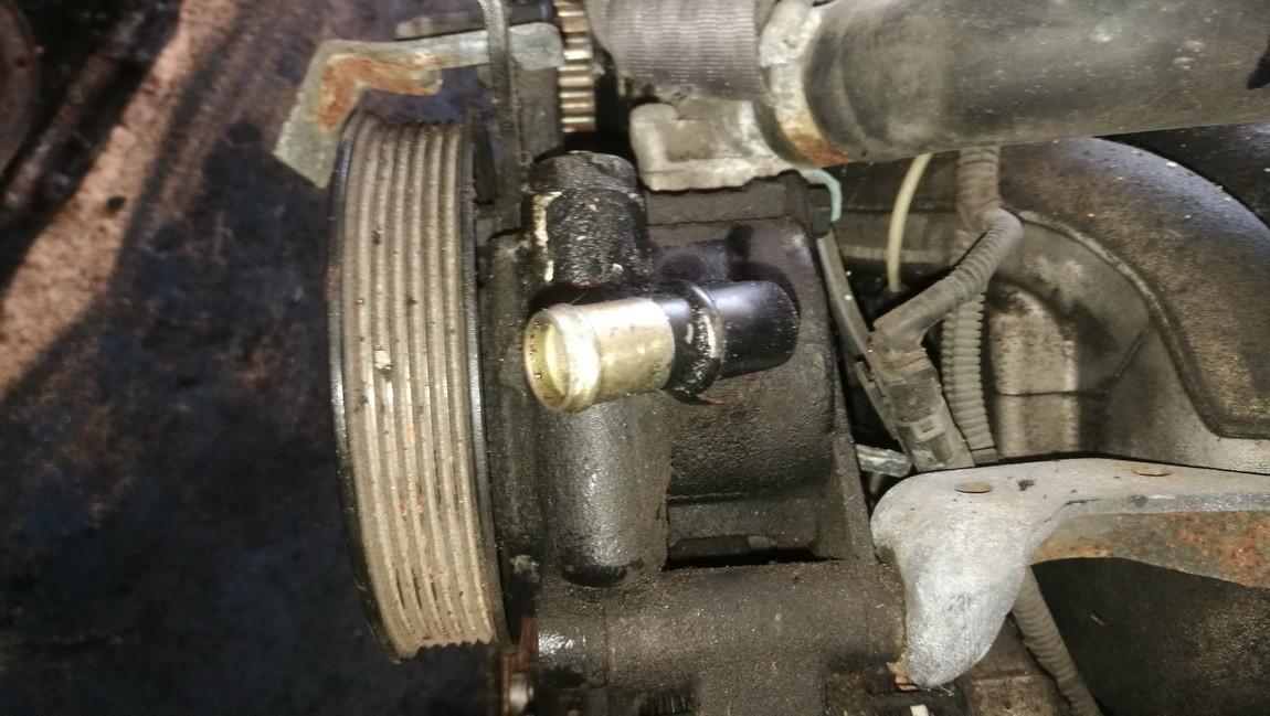 Volvo S40 1996 Vairo stiprintuvo siurblys