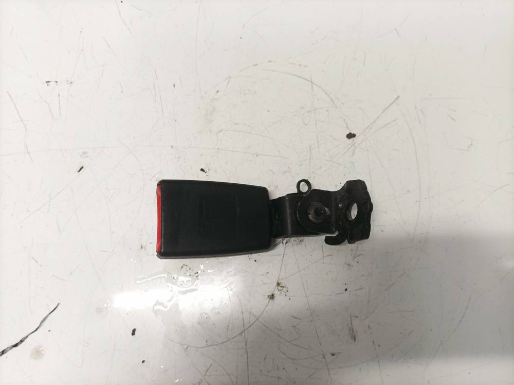 4G8857739 Audi A7 2015 Zaczep pasa bezpieczeństwa - TYLNE ŚRODEK