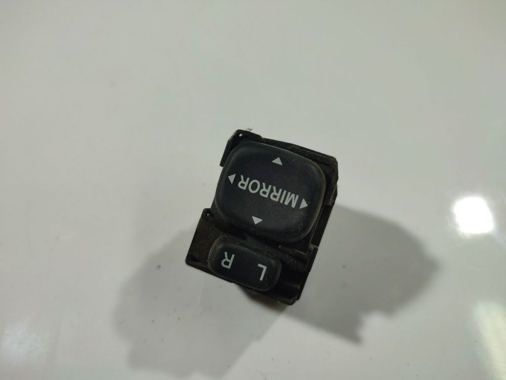 183574 Citroen C4 2006 Isoriniu veidrodeliu valdymas