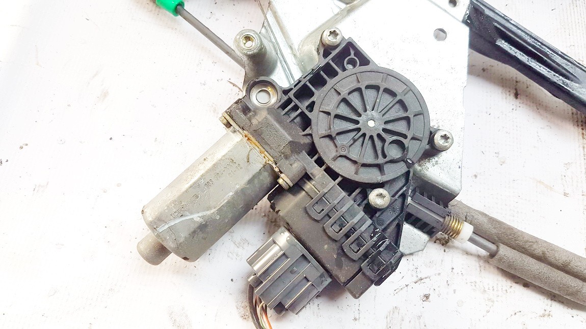 0130821757 Ford Focus 2002 Window Motor - FRONT RIGHT