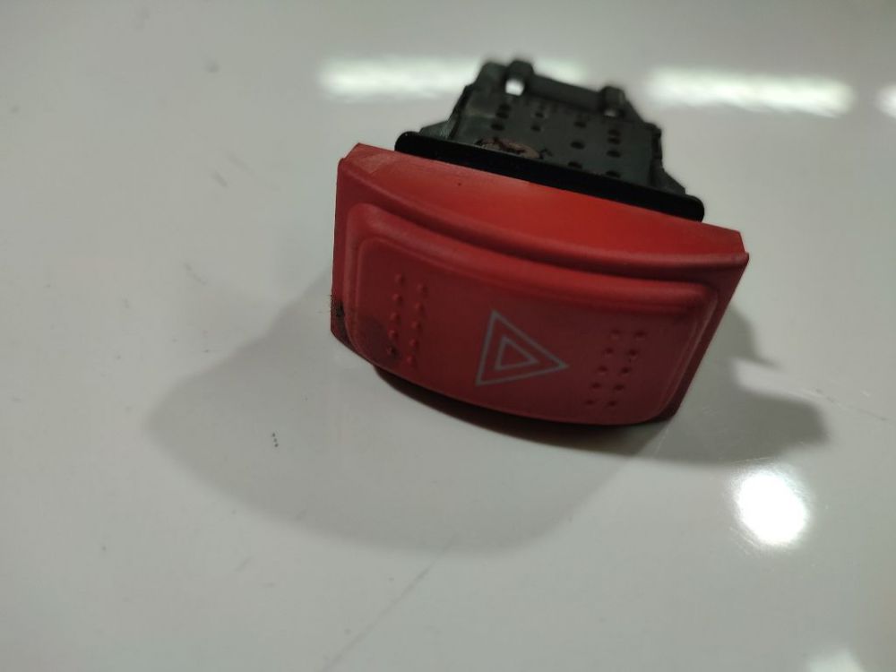 M19620 Honda Jazz 2005 Кнопка аварийной сигнализации - Thumbnail 2