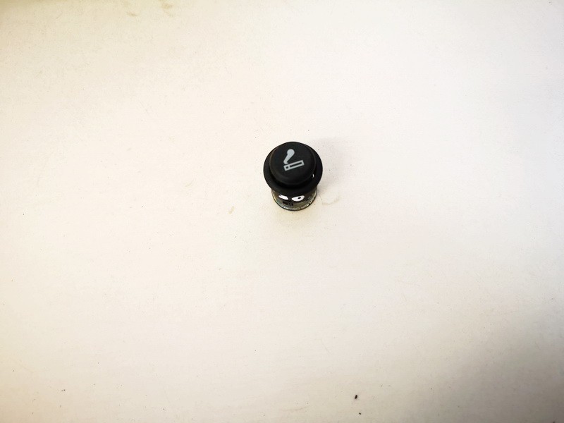 Audi A6 2003 Cigareciu pridegiklis (prikurke)