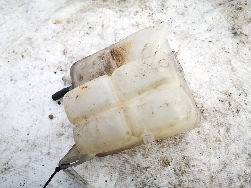 3M5H8K218 Volvo V50 2004 Jäähdytysnesteen paisuntasäiliö - Thumbnail 2