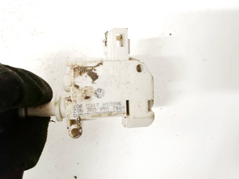 3B0959782A Audi A6 2007 Kuro bako dangtelio varikliukas (uzrakto varikliukas) - Thumbnail 3