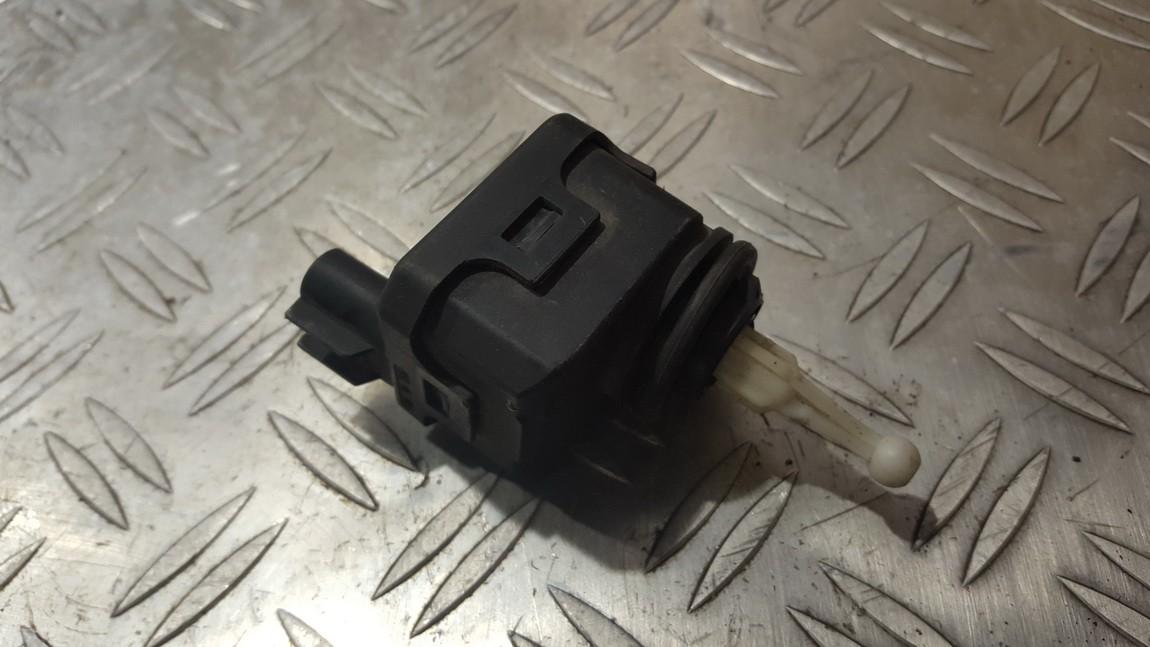 00787833 Mitsubishi Carisma 2003 Headlighth Levell Range Adjustment Motor
