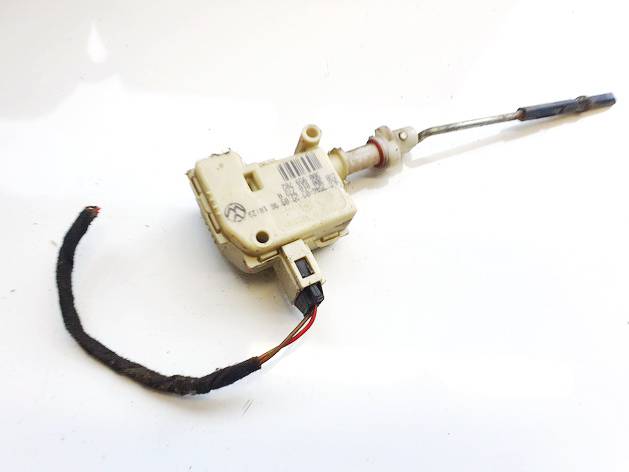 3B0810773A Volkswagen Passat 1998 Fuel Flap Motor