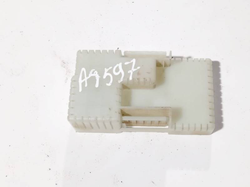 6G9T14C507 Volvo V70 2008 Fuse box