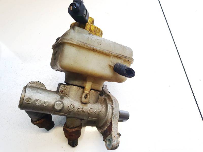 L481402 Skoda Octavia 1997 Brake Master Cylinder