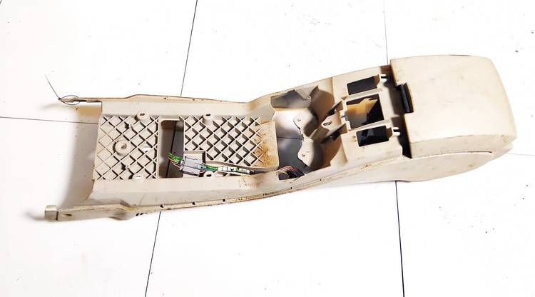 1002156AA Chrysler Pacifica 2004 Podłokietnik