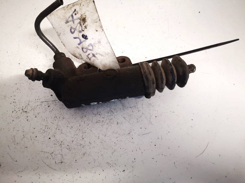 Toyota Corolla Verso 2006 Sankabos pagrindinis cilindriukas - Thumbnail 3