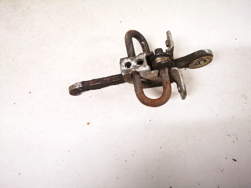 Opel Vectra 1999 кронштейны двери - задний правый