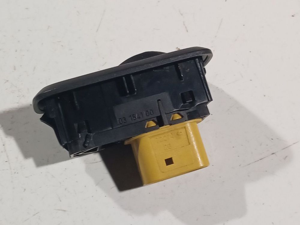 8A6T14529AA Ford Fiesta 2009 Power window control (Window Regulator-Window Switch) - Thumbnail 3
