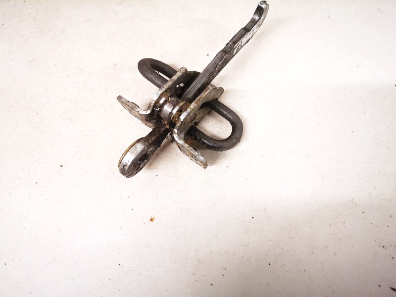 Opel Vectra 1999 кронштейны двери - задний левый