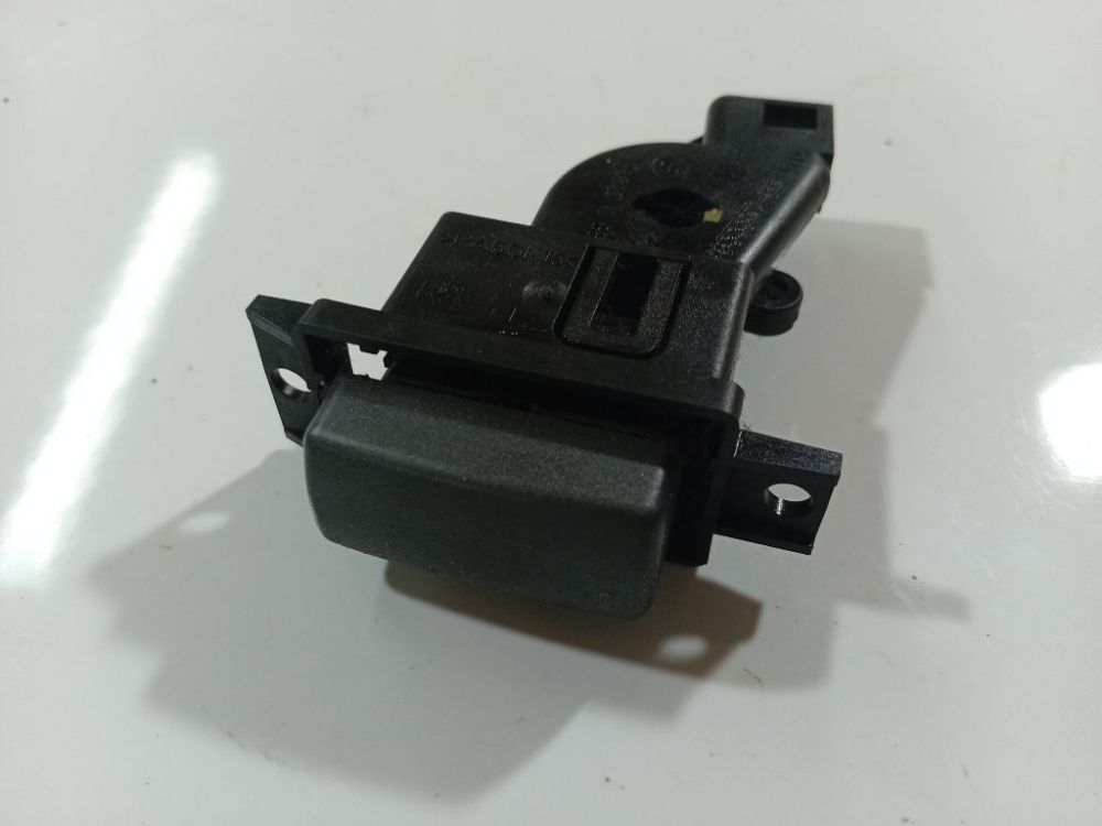 10862510 BMW 7-Series 2002 Engine Start Stop Button (start Switch)