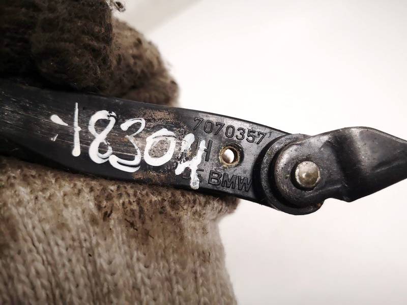 7070357 BMW 1-Series 2006 Oven Rajoitin - TAKANA VASEMMALLA - Thumbnail 3