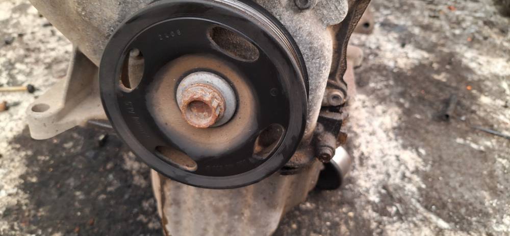 03D105255D Volkswagen Polo 2009 Crankshaft Belt Pulley