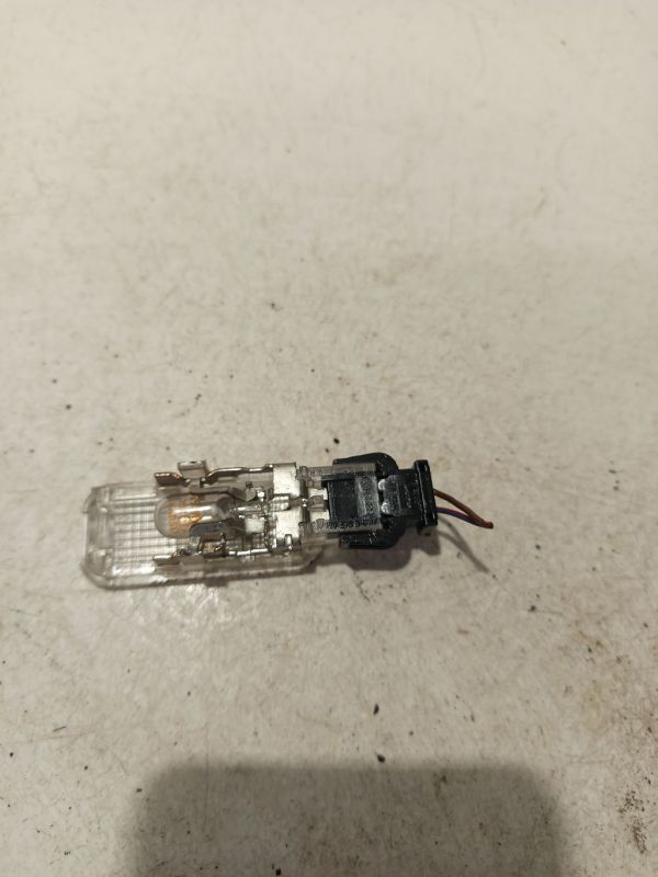 4B0947415 Volkswagen Phaeton 2006 Salono lemputė - Thumbnail 3