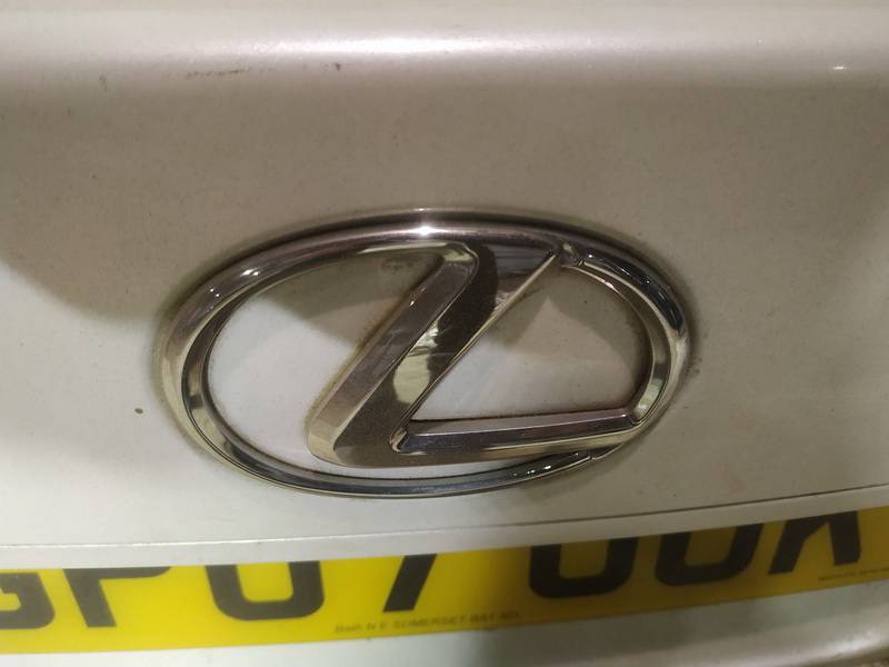 Lexus IS - CLASS 2007 Aizmugurējais uzraksts (emblēma) - AIZMUGURE