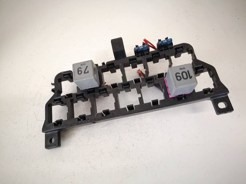 8D0937503E Volkswagen Bora 2000 Fuse box