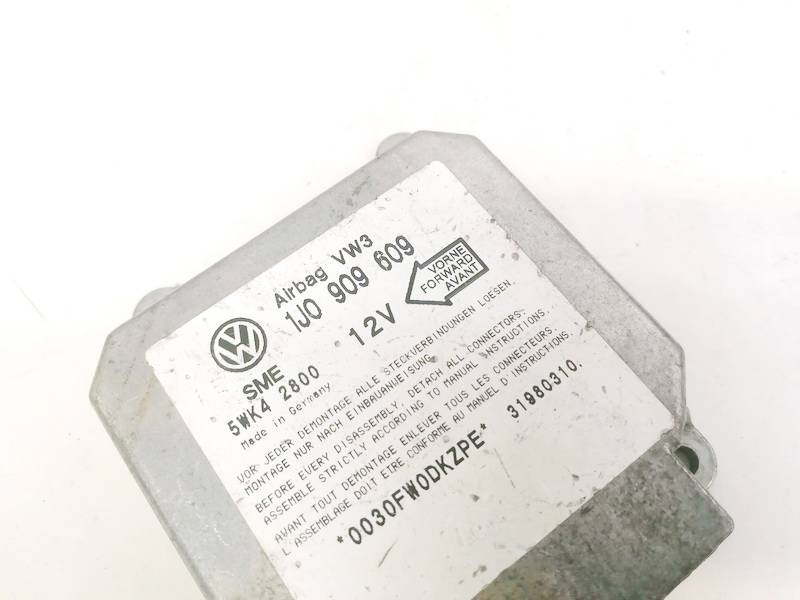 1J0909609 Volkswagen Bora 1998 Airbag crash sensors module - Thumbnail 3
