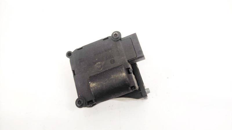 4E0820511 Volkswagen Touareg 2004 Lämmittimen läppämotor