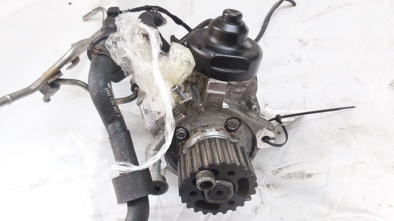 03L130755D Volkswagen Passat 2011 High Pressure Injection Pump