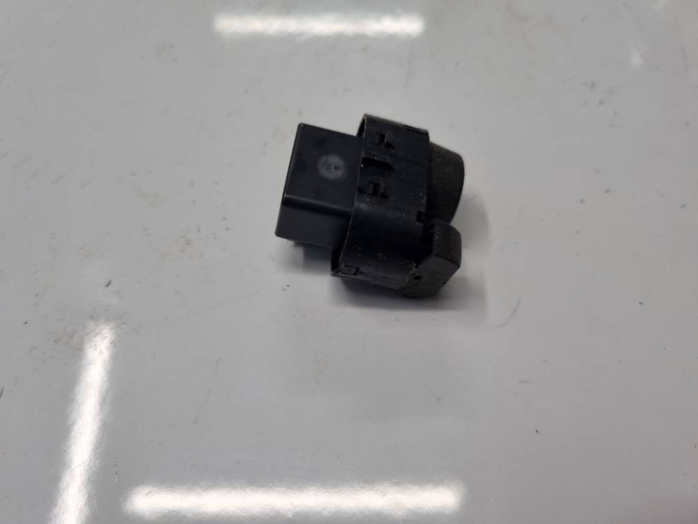 15261339 Chevrolet Cobalt 2010 Wing mirror control switch (Exterior Mirror Switch) - Thumbnail 2