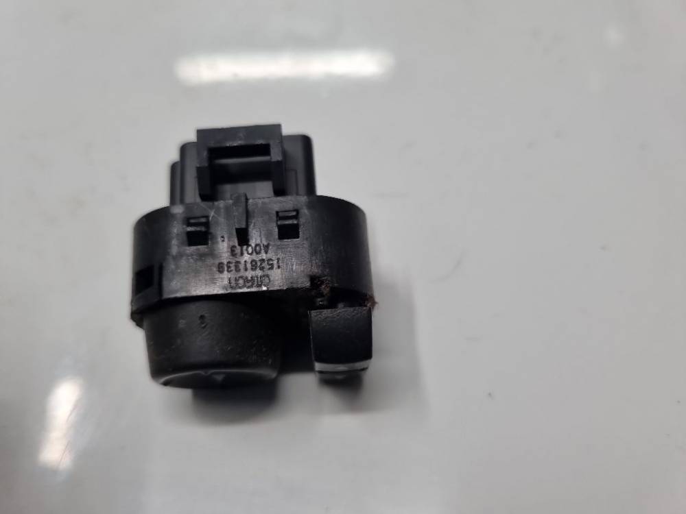 15261339 Chevrolet Cobalt 2010 Wing mirror control switch (Exterior Mirror Switch) - Thumbnail 3