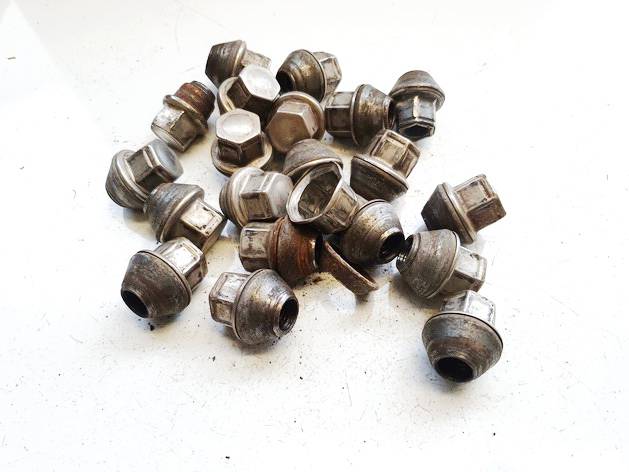 Ford Mondeo 2002 Tuercas-tornillos - Thumbnail 3