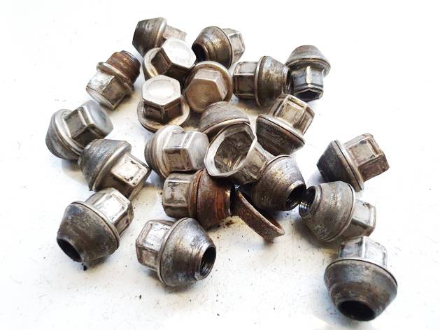 Ford Mondeo 2002 Tuercas-tornillos - Thumbnail 2