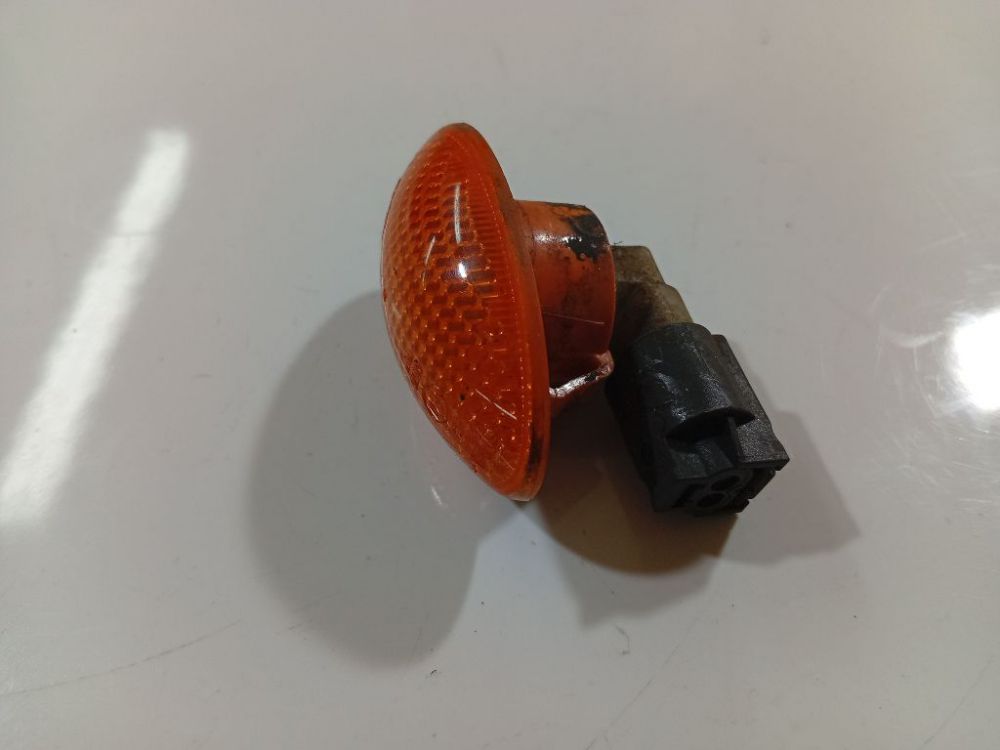 MINI Cooper 2003 Suuntavalo lokasuojassa - EDESSÄ OIKEALLA - Thumbnail 3