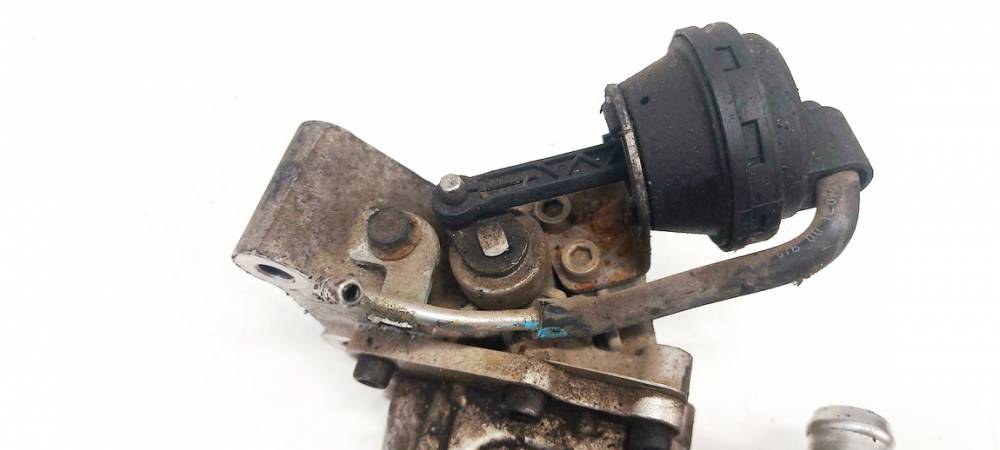 12H090262 Kia Sportage 2012 EGR Valve Exhaust Gas