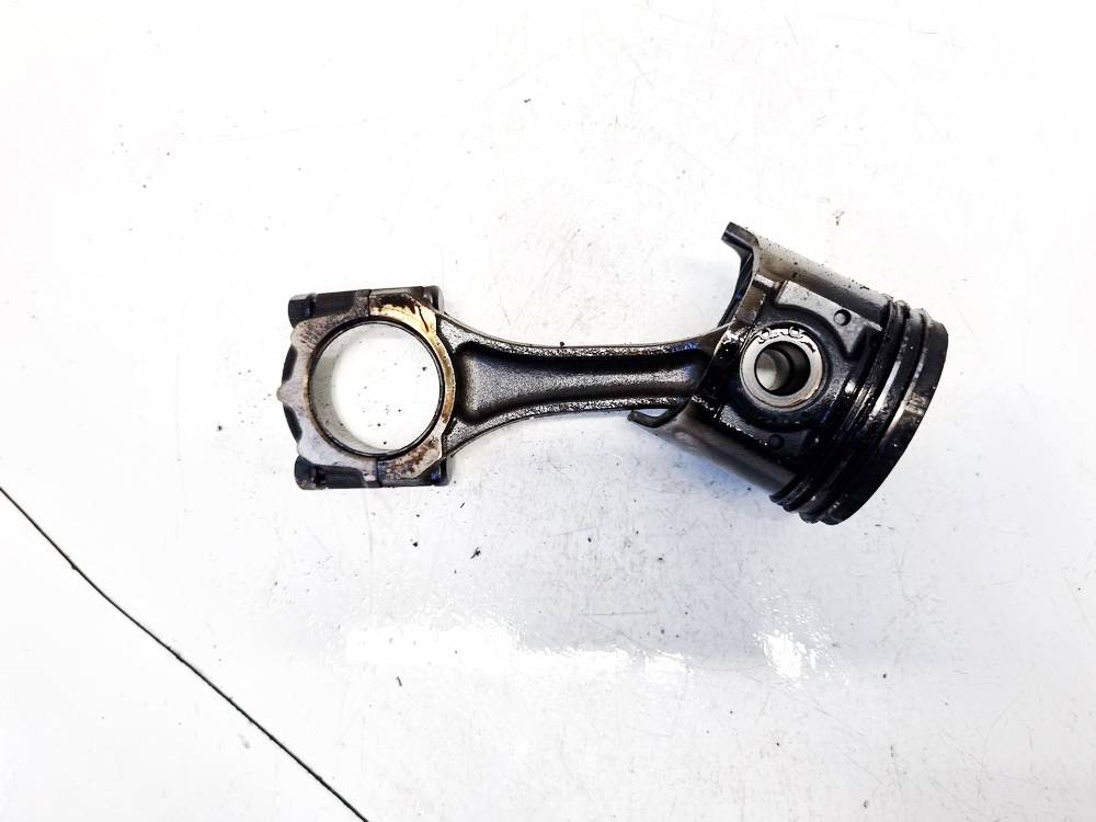 Mazda 626 1998 Stumoklis su svaistikliu