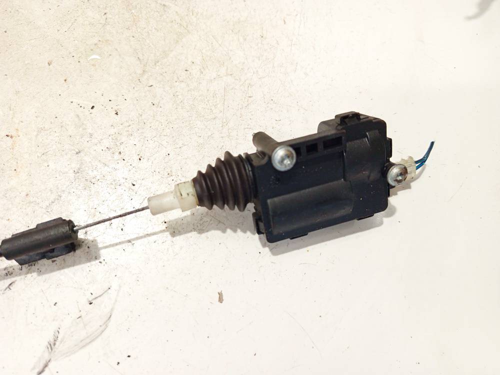 13208157 Opel Astra 2006 Fuel Flap Motor