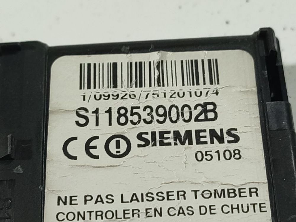 1099267 Renault Scenic 2005 LECTEUR CARTE FICHE MARRON - Thumbnail 4