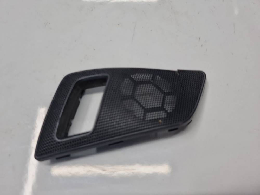 1Z0868159A Skoda Octavia 2005 Obudowa przycisków sterowania szybami