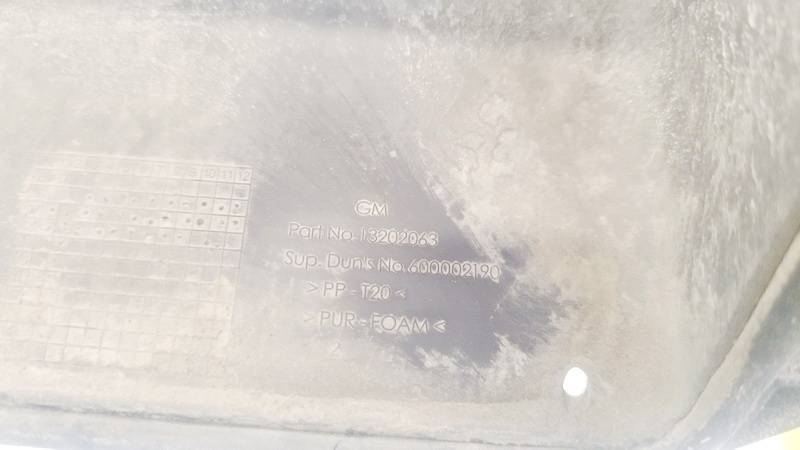 13202063 Opel Corsa 2009 Ilmanotto ritilät - Thumbnail 3