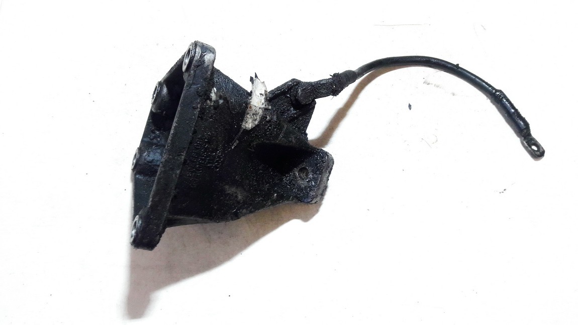 4B0199308 Audi A6 2001 Moottorin kiinnike