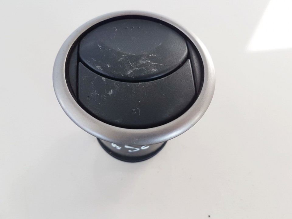 BP4KGM731 Mazda 3 2006 Wloty powietrza do kabiny