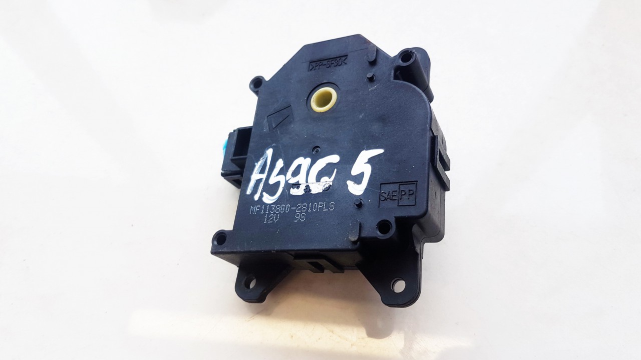 MF1138002810PLS Toyota Avensis 2016 Lämmittimen läppämotor