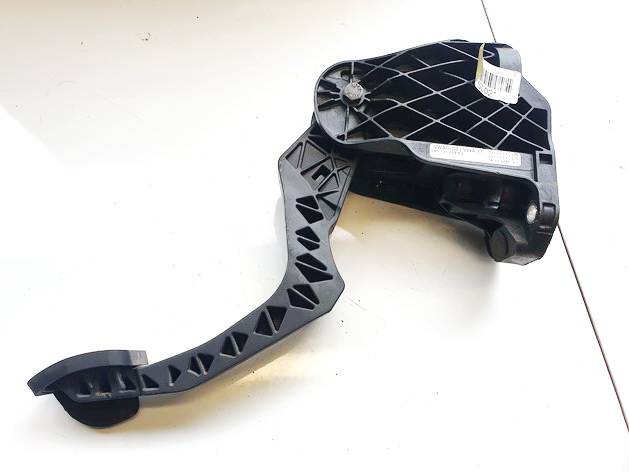 1K0721796K Skoda Octavia 2010 Pedał sprzęgła - Thumbnail 3