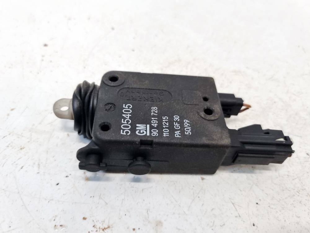 90491728 Opel Zafira 2000 Central locking motor