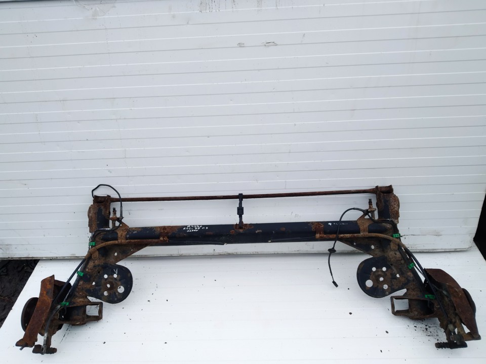 Audi A6 1998 šķērsnis - AIZMUGURE